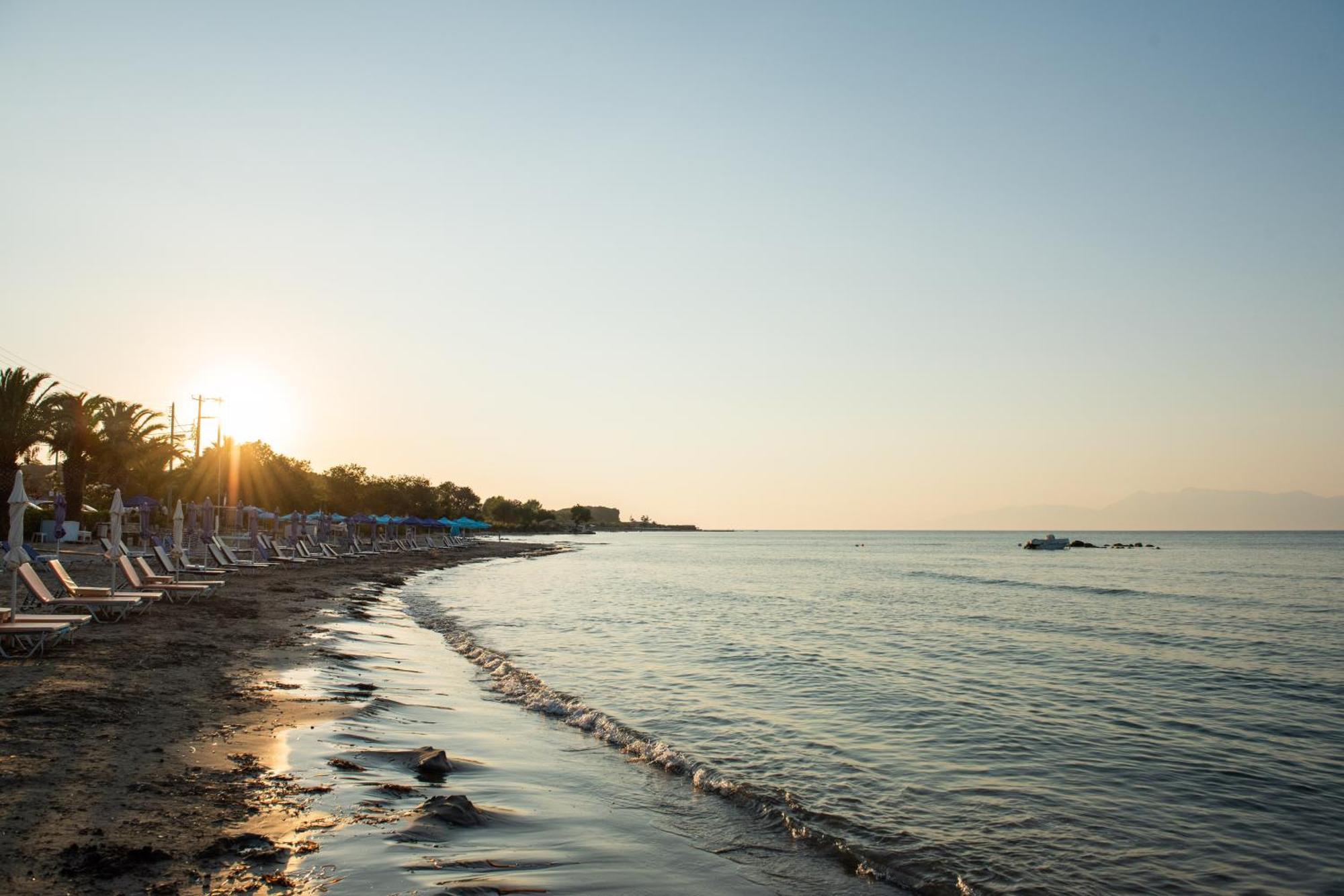 Aphrodite Beach Hotel Corfu Roda  Exteriör bild
