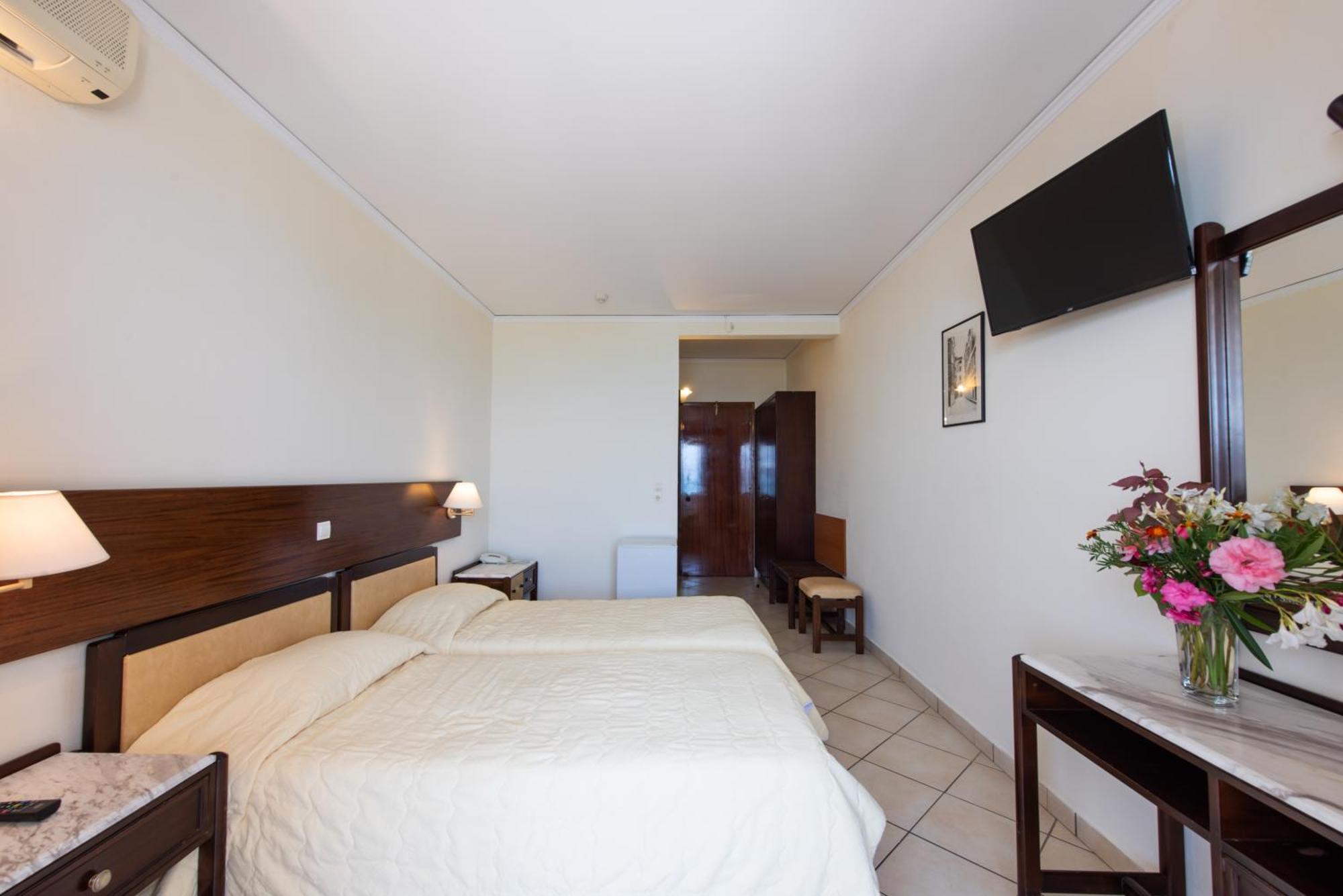 Aphrodite Beach Hotel Corfu Roda  Exteriör bild