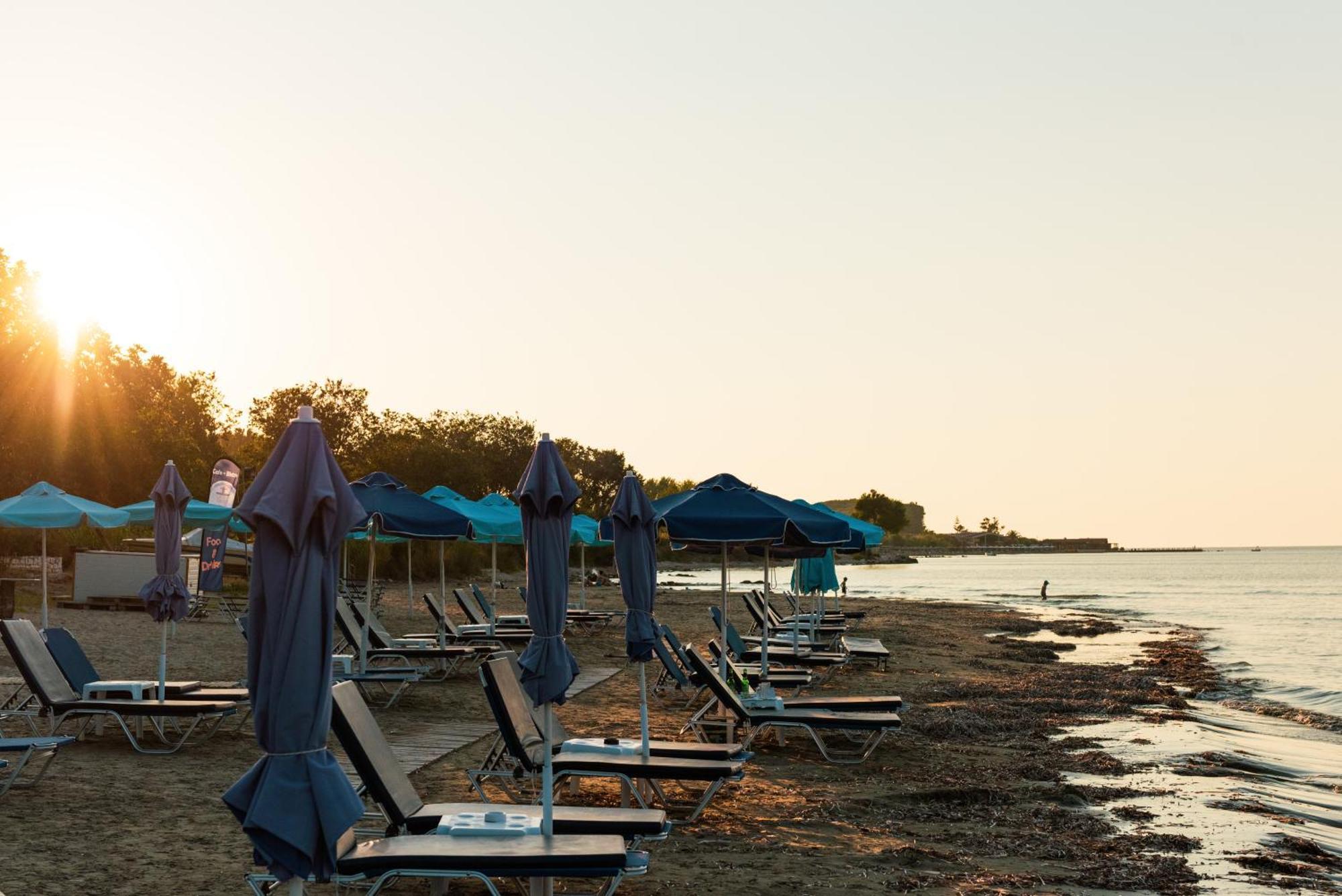 Aphrodite Beach Hotel Corfu Roda  Exteriör bild